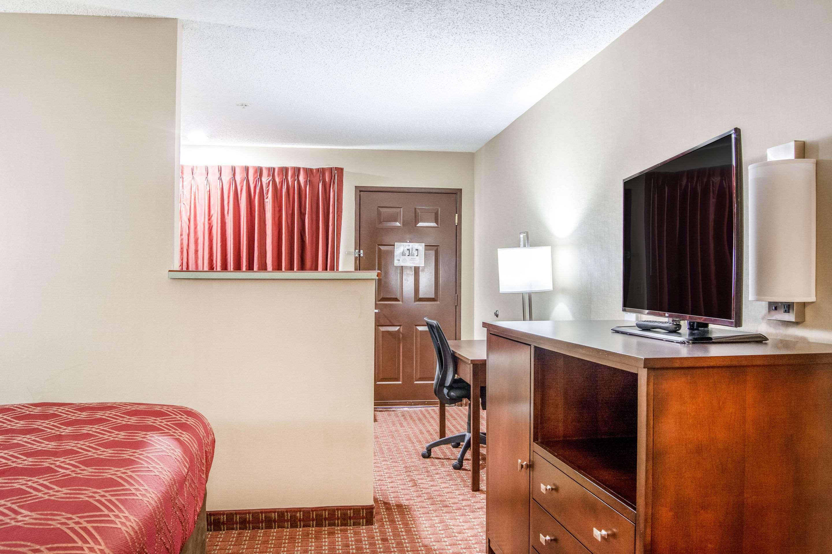 Econo Lodge Southeast Milwaukie/Portland Екстериор снимка