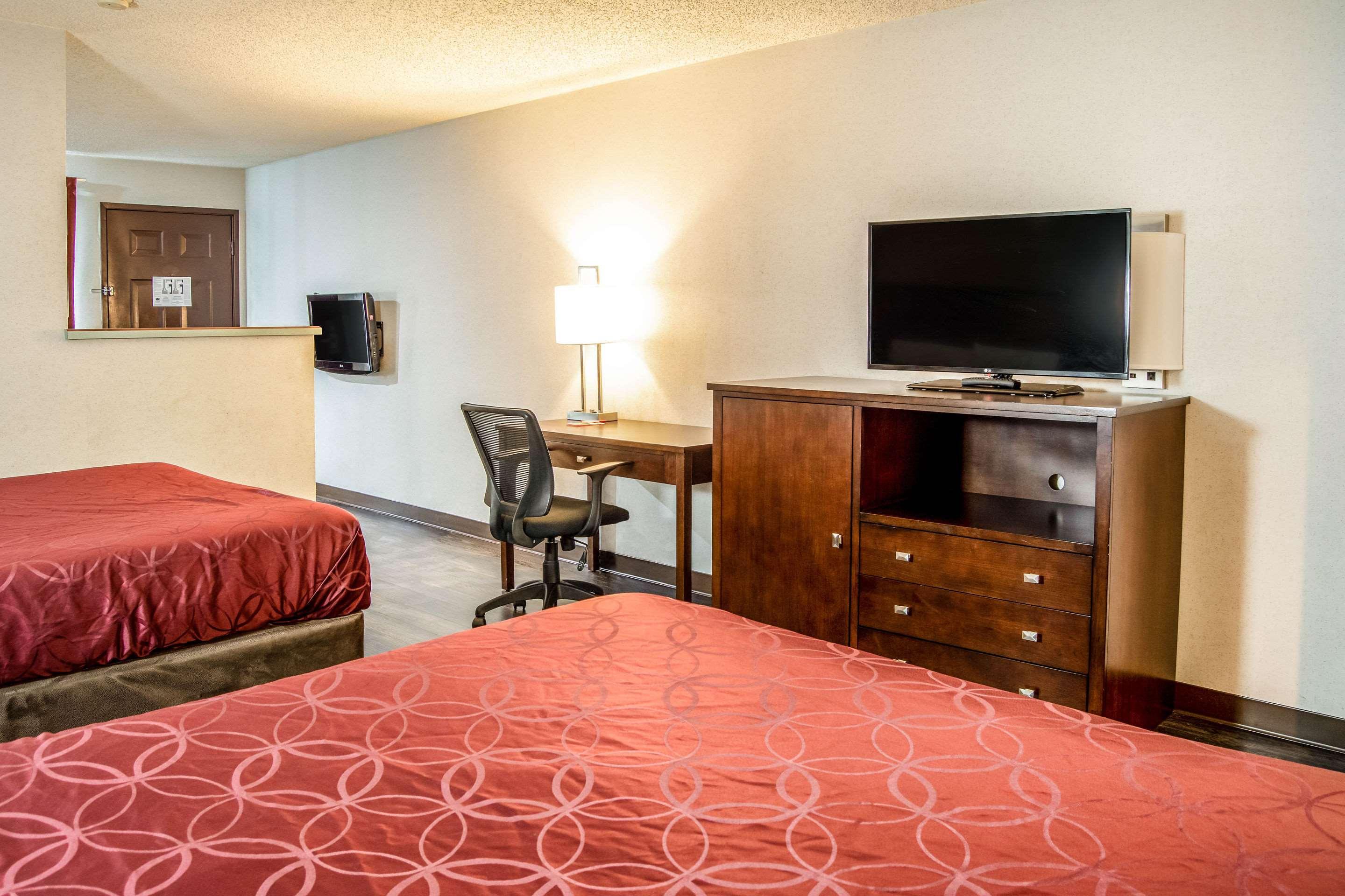 Econo Lodge Southeast Milwaukie/Portland Екстериор снимка