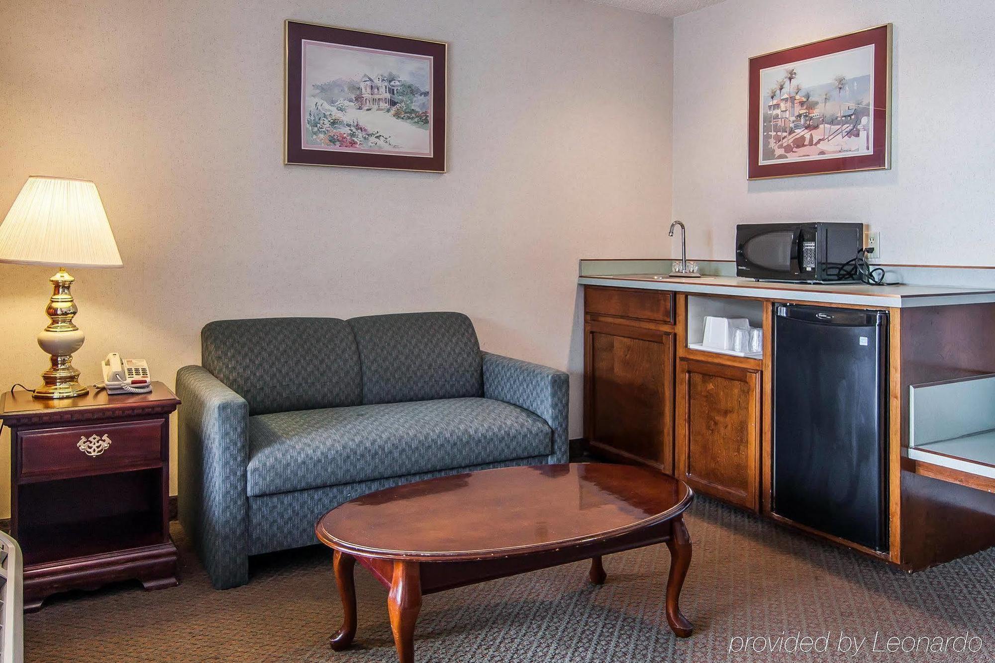 Econo Lodge Southeast Milwaukie/Portland Екстериор снимка